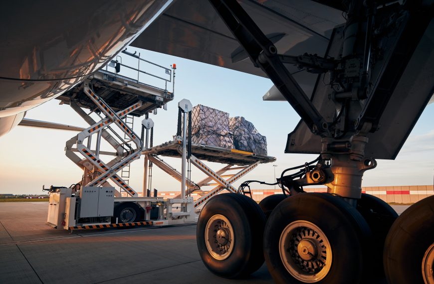 Loading of cargo for air freight
